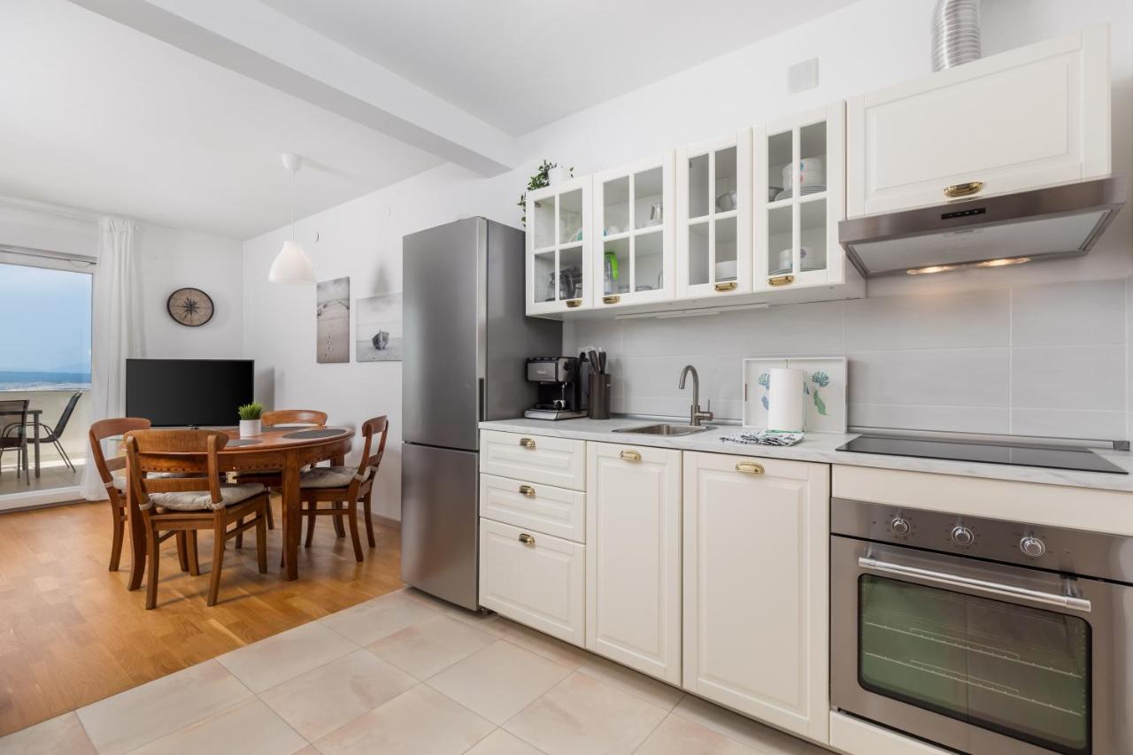 Sailor'S Nest Apartment Dramalj Luaran gambar