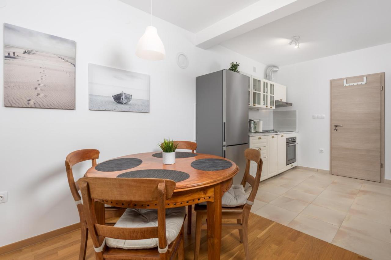 Sailor'S Nest Apartment Dramalj Luaran gambar